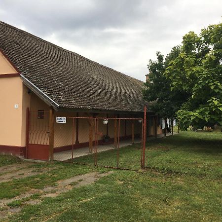 Elsa'S Angelparadies Dunafalva Esterno foto